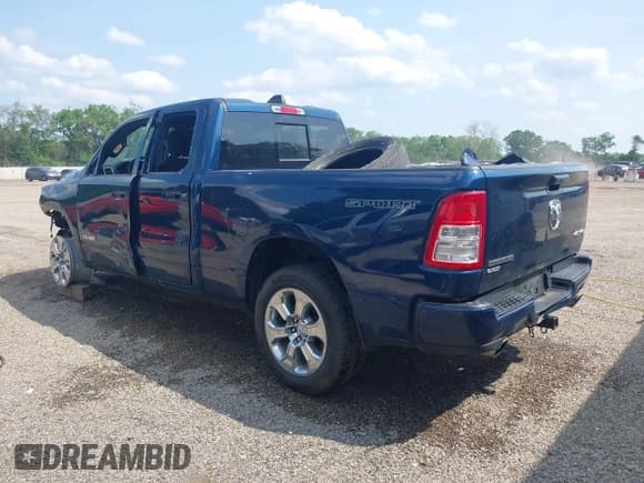 ✅ 2022 Ram 1500 Big Horn • VIN: 1C6SRFBT1NN255976 • Lot: 42461238. Listed on IAAI with 56,518 mi. Free auction sales archive from the USA and detailed vehicle history report at DreamBid. Image 3.
