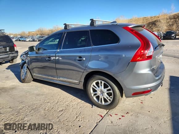 ✅ 2016 Volvo XC60 T5 Premier • VIN: YV4612RK1G2810062 • Lot: 92846745. Wystawiony na Copart z przebiegiem 78 133 mil. Bezpłatny archiwum sprzedaży aukcyjnych z USA i szczegółowy raport historii pojazdu na DreamBid. Zdjęcie 2.