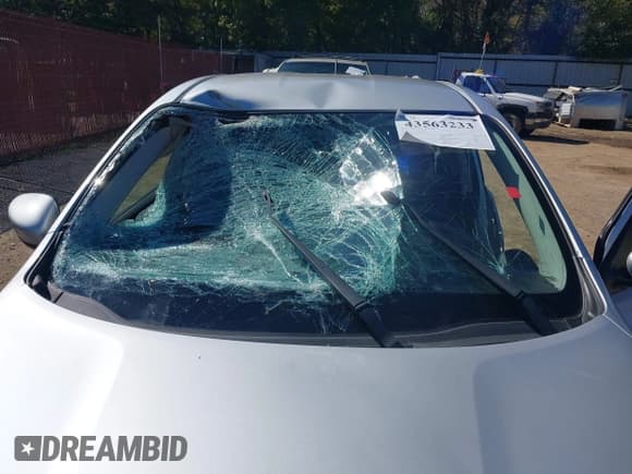 ✅ 2019 Nissan Versa S Plus • VIN: 3N1CN7AP5KL861069 • Lot: 43563233. Wystawiony na IAAI z przebiegiem 44 862 mil. Bezpłatny archiwum sprzedaży aukcyjnych z USA i szczegółowy raport historii pojazdu na DreamBid. Zdjęcie 6.