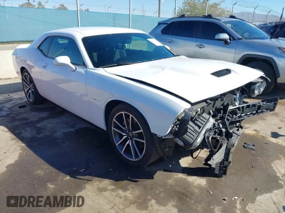 ✅ 2021 Dodge Challenger R/T • VIN: 2C3CDZBT0MH651440 • Lot: 43581247. Wystawiony na IAAI z przebiegiem 18 078 mil. Bezpłatny archiwum sprzedaży aukcyjnych z USA i szczegółowy raport historii pojazdu na DreamBid. Zdjęcie 1.