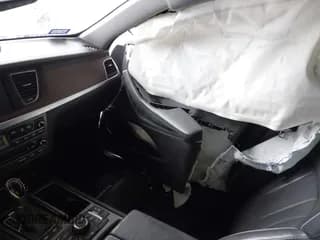 ✅ 2015 Hyundai Genesis 3.8L • VIN: KMHGN4JE2FU076883 • Lot: 41460390. Wystawiony na IAAI z przebiegiem 90 957 mil. Bezpłatny archiwum sprzedaży aukcyjnych z USA i szczegółowy raport historii pojazdu na DreamBid. Zdjęcie 5.