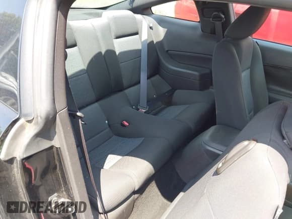 ✅ 2007 Ford Mustang Deluxe • VIN: 1ZVHT80N375243333 • Lot: 42685816. Wystawiony na IAAI z przebiegiem 199 311 mil. Bezpłatny archiwum sprzedaży aukcyjnych z USA i szczegółowy raport historii pojazdu na DreamBid. Zdjęcie 8.