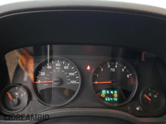 ✅ 2012 Jeep Compass Sport • VIN: 1C4NJCBA0CD687259 • Лот: 86182345. Опубликован ранее на Copart с пробегом 66 410 миль. Бесплатный доступ к архиву аукционных продаж из США и подробный отчёт об истории автомобиля на DreamBid. Изображение 9.