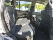 ✅ 2011 Lexus LX 570 • VIN: JTJHY7AX2B4080801 • Lot: 84430685. Wystawiony na Copart z przebiegiem 252 151 mil. Bezpłatny archiwum sprzedaży aukcyjnych z USA i szczegółowy raport historii pojazdu na DreamBid. Zdjęcie 11.