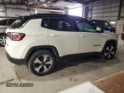 ✅ 2018 Jeep Compass Altitude • VIN: 3C4NJCBB3JT235497 • Lot: 43447415. Wystawiony na Copart z przebiegiem 80 107 mil. Bezpłatny archiwum sprzedaży aukcyjnych z USA i szczegółowy raport historii pojazdu na DreamBid. Zdjęcie 3.