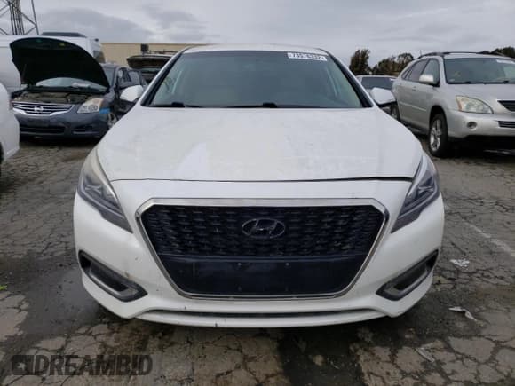 ✅ 2016 Hyundai Sonata SE • VIN: KMHE24L17GA011637 • Lot: 73576332. Listed on Copart with 170,747 mi. Free auction sales archive from the USA and detailed vehicle history report at DreamBid. Image 5.