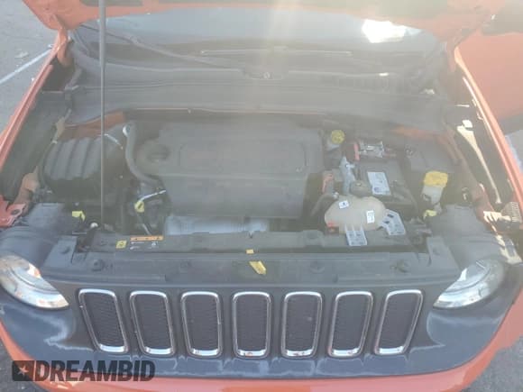 ✅ 2017 Jeep Renegade Sport • VIN: ZACCJBAB5HPG00721 • Lot: 70913294. Listed on Copart with 146,136 mi. Free auction sales archive from the USA and detailed vehicle history report at DreamBid. Image 14.