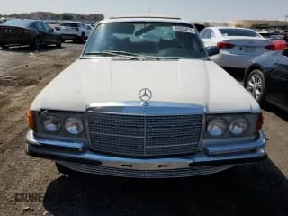 ✅ 1980 Mercedes-Benz 450 • VIN: 11602412149081 • Лот: 69839814. Опубликован ранее на Copart с пробегом 57 788 миль. Бесплатный доступ к архиву аукционных продаж из США и подробный отчёт об истории автомобиля на DreamBid. Изображение 5.