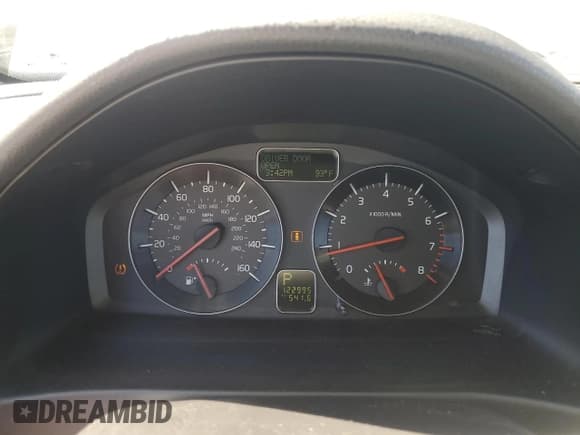 ✅ 2008 Volvo C30 Version 1.0 • VIN: YV1MK672582052286 • Lot: 66250725. Listed on Copart with 122,995 mi. Free auction sales archive from the USA and detailed vehicle history report at DreamBid. Image 9.