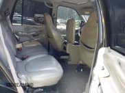 ✅ 2001 Ford Expedition XLT • VIN: 1FMRU16W61LA94202 • Lot: 42658425. Wystawiony na IAAI z przebiegiem 195 783 mil. Bezpłatny archiwum sprzedaży aukcyjnych z USA i szczegółowy raport historii pojazdu na DreamBid. Zdjęcie 8.