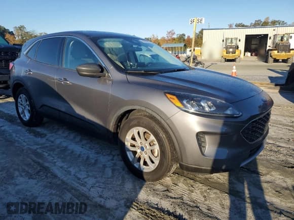 ✅ 2022 Ford Escape SE • VIN: 1FMCU0G66NUB54378 • Lot: 90865955. Wystawiony na Copart z przebiegiem 124 601 mil. Bezpłatny archiwum sprzedaży aukcyjnych z USA i szczegółowy raport historii pojazdu na DreamBid. Zdjęcie 4.