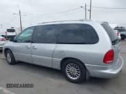 ✅ 2000 Chrysler Town & Country Limited • VIN: 1C4GP64L0YB525450 • Lot: 42272022. Listed on IAAI with 216,547 mi. Free auction sales archive from the USA and detailed vehicle history report at DreamBid. Image 14.