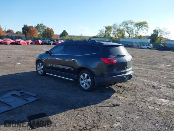 ✅ 2011 Chevrolet Traverse LTZ • VIN: 1GNKVLED2BJ376372 • Лот: 43518061. Опубликован ранее на IAAI с пробегом 195 335 миль. Бесплатный доступ к архиву аукционных продаж из США и подробный отчёт об истории автомобиля на DreamBid. Изображение 3.