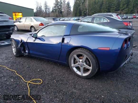 2005 Chevrolet Corvette с VIN 1G1YY24U255123323, выставлен на аукционе Copart как лот 83903624 с пробегом Не указан миль и Списание • Salvage title. История ставок и продаж доступна на DreamBid. Изображение 2.