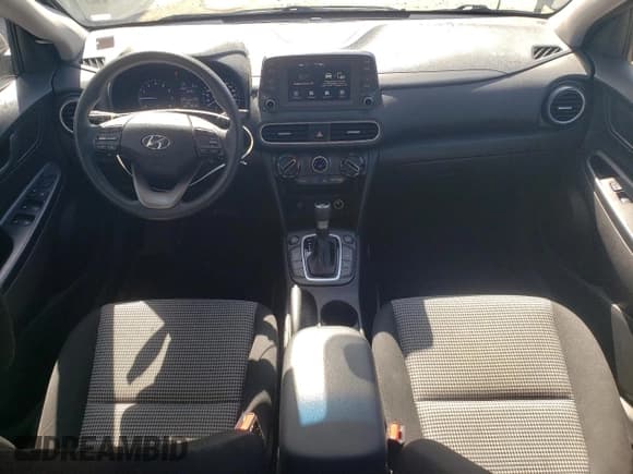 ✅ 2021 Hyundai Kona SE • VIN: KM8K1CAAXMU720088 • Лот: 69957204. Опубликован ранее на Copart с пробегом 98 150 миль. Бесплатный доступ к архиву аукционных продаж из США и подробный отчёт об истории автомобиля на DreamBid. Изображение 8.