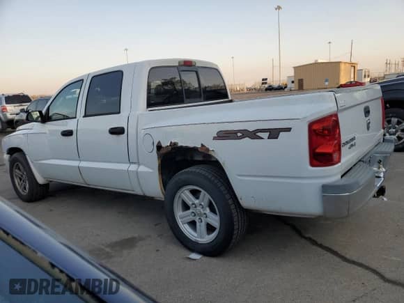 2007 Dodge Dakota ST with VIN 1D7HW28K47S271179, listed as a Copart auction lot 48611705 with 112,079 mi miles and Clean title. Bid and sale history available at DreamBid. Image 2.