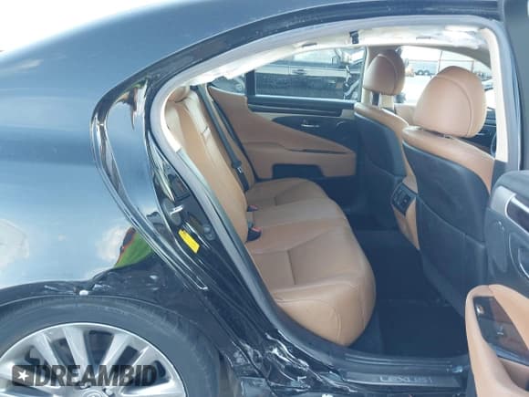 ✅ 2015 Lexus LS 460 • VIN: JTHBL5EF2F5134898 • Lot: 43688853. Listed on IAAI with 75,581 mi. Free auction sales archive from the USA and detailed vehicle history report at DreamBid. Image 8.