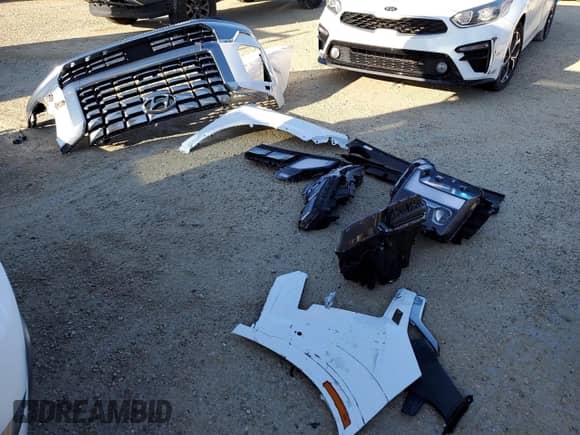 2024 Hyundai Palisade Calligraphy с VIN KM8R74GE7RU654684, выставлен на аукционе Copart как лот 73977654 с пробегом 4 772 миль миль и Списание • Salvage title. История ставок и продаж доступна на DreamBid. Изображение 13.