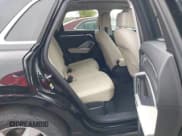 ✅ 2019 Audi Q3 Premium Plus • VIN: WA1BECF38K1064792 • Lot: 43262241. Wystawiony na IAAI z przebiegiem 56 677 mil. Bezpłatny archiwum sprzedaży aukcyjnych z USA i szczegółowy raport historii pojazdu na DreamBid. Zdjęcie 8.