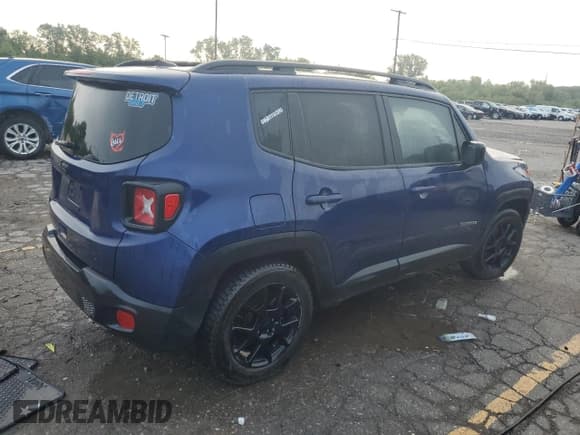 ✅ 2020 Jeep Renegade Latitude • VIN: ZACNJABB9LPL23174 • Lot: 68497885. Wystawiony na Copart z przebiegiem 95 950 mil. Bezpłatny archiwum sprzedaży aukcyjnych z USA i szczegółowy raport historii pojazdu na DreamBid. Zdjęcie 3.