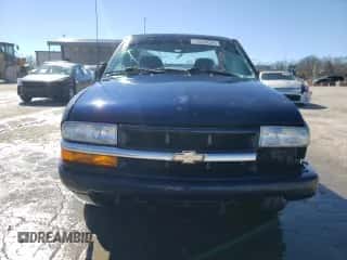 2003 Chevrolet S-10 z VIN 1GCCS19H238173885, wystawiony jako Copart lot #43588694 z przebiegiem 134 550 mil mil oraz Szkoda całkowita • Salvage title. Historia ofert i sprzedaży dostępna na DreamBid. Obrazek 5.