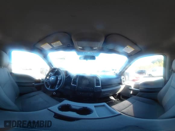 ✅ 2015 Ford F-150 XLT • VIN: 1FTEW1E83FKD02906 • Лот: 43465811. Опубликован ранее на IAAI с пробегом 226 865 миль. Бесплатный доступ к архиву аукционных продаж из США и подробный отчёт об истории автомобиля на DreamBid. Изображение 19.