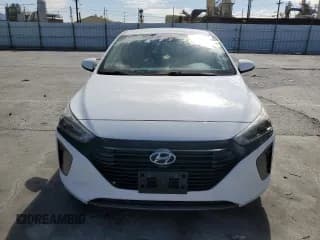 ✅ 2019 Hyundai Ioniq Blue • VIN: KMHC65LC8KU130906 • Lot: 47444155. Wystawiony na Copart z przebiegiem 89 868 mil. Bezpłatny archiwum sprzedaży aukcyjnych z USA i szczegółowy raport historii pojazdu na DreamBid. Zdjęcie 5.