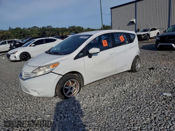 ✅ 2016 Nissan Note SV • VIN: 3N1CE2CP0GL366043 • Lot: 93813205. Wystawiony na Copart z przebiegiem 116 463 mil. Bezpłatny archiwum sprzedaży aukcyjnych z USA i szczegółowy raport historii pojazdu na DreamBid. Zdjęcie 1.