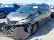 ✅ 2017 Toyota Sienna SE • VIN: 5TDXZ3DC3HS797587 • Lot: 42846571. Listed on IAAI with 154,624 mi. Free auction sales archive from the USA and detailed vehicle history report at DreamBid. Image 2.