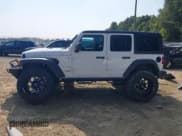✅ 2020 Jeep Wrangler Unlimited Freedom • VIN: 1C4HJXDN7LW113718 • Lot: 43242061. Wystawiony na IAAI z przebiegiem 81 609 mil. Bezpłatny archiwum sprzedaży aukcyjnych z USA i szczegółowy raport historii pojazdu na DreamBid. Zdjęcie 15.