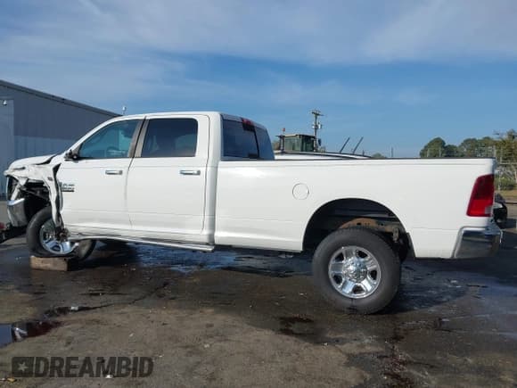 ✅ 2016 Ram 2500 SLT • VIN: 3C6TR5JT8GG229757 • Лот: 43293069. Опубликован ранее на IAAI с пробегом 109 551 миль. Бесплатный доступ к архиву аукционных продаж из США и подробный отчёт об истории автомобиля на DreamBid. Изображение 14.