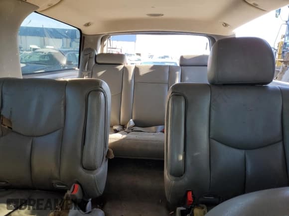 ✅ 2005 Chevrolet Suburban LT • VIN: 1GNFK16Z25J196032 • Лот: 42376875. Опубликован ранее на Copart с пробегом 195 535 миль. Бесплатный доступ к архиву аукционных продаж из США и подробный отчёт об истории автомобиля на DreamBid. Изображение 10.