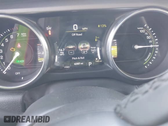 ✅ 2023 Jeep Wrangler • VIN: 1C4JJXN65PW628974 • Lot: 42867075. Wystawiony na IAAI z przebiegiem 62 357 mil. Bezpłatny archiwum sprzedaży aukcyjnych z USA i szczegółowy raport historii pojazdu na DreamBid. Zdjęcie 7.