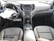 ✅ 2017 Hyundai Santa Fe Ultimate • VIN: 5XYZW4LA0HG492777 • Lot: 52499795. Listed on Copart with 165,686 mi. Free auction sales archive from the USA and detailed vehicle history report at DreamBid. Image 8.