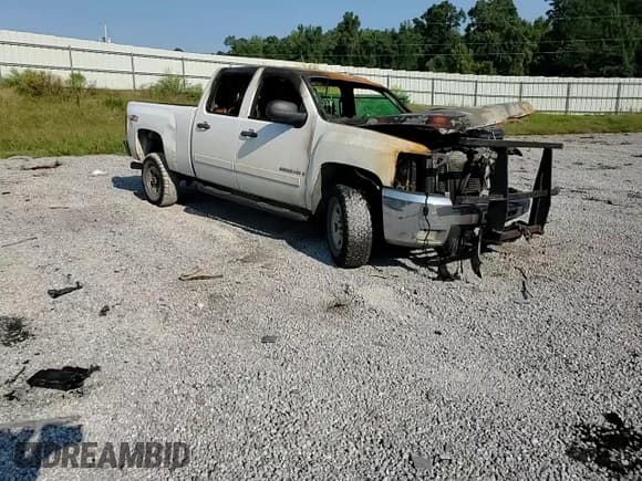 ✅ 2007 Chevrolet Silverado 2500HD 1LT • VIN: 1GCHK23607F504063 • Лот: 80144545. Опубликован ранее на Copart с пробегом Не указан. Бесплатный доступ к архиву аукционных продаж из США и подробный отчёт об истории автомобиля на DreamBid. Изображение 13.