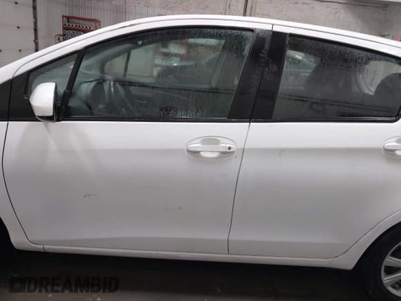 ✅ 2015 Toyota Yaris L • VIN: VNKKTUD38FA041109 • Lot: 42565781. Listed on IAAI with 124,929 mi. Free auction sales archive from the USA and detailed vehicle history report at DreamBid. Image 14.