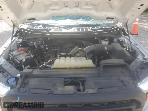 ✅ 2022 Ford F-150 XL • VIN: 1FTMF1C51NKD26186 • Лот: 64659505. Опубликован ранее на Copart с пробегом 56 992 миль. Бесплатный доступ к архиву аукционных продаж из США и подробный отчёт об истории автомобиля на DreamBid. Изображение 11.