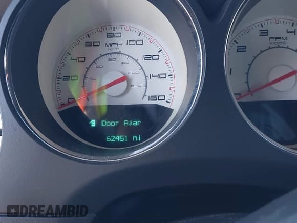 ✅ 2011 Dodge Challenger R/T Classic • VIN: 2B3CJ5DT2BH595221 • Lot: 41254676. Wystawiony na IAAI z przebiegiem 62 451 mil. Bezpłatny archiwum sprzedaży aukcyjnych z USA i szczegółowy raport historii pojazdu na DreamBid. Zdjęcie 15.