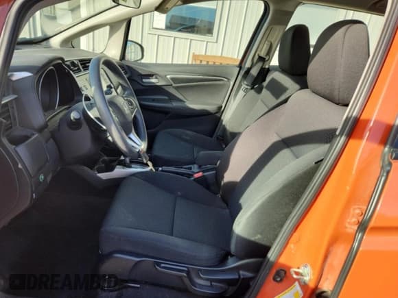 ✅ 2020 Honda Fit LX • VIN: 3HGGK5H43LM710915 • Lot: 92211475. Listed on Copart with 101,570 mi. Free auction sales archive from the USA and detailed vehicle history report at DreamBid. Image 7.