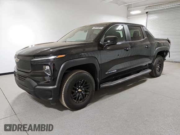 ✅ 2024 Chevrolet Silverado EV Work Truck • VIN: 1GC10UED4RU205916 • Лот: 44328105. Опубликован ранее на Copart с пробегом 10 235 миль. Бесплатный доступ к архиву аукционных продаж из США и подробный отчёт об истории автомобиля на DreamBid. Изображение 1.