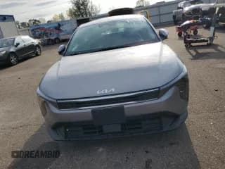 ✅ 2025 Kia K4 LXS • VIN: 3KPFT4DE4SE079424 • Lot: 87011765. Wystawiony na Copart z przebiegiem 12 812 mil. Bezpłatny archiwum sprzedaży aukcyjnych z USA i szczegółowy raport historii pojazdu na DreamBid. Zdjęcie 5.