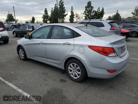 ✅ 2012 Hyundai Accent GLS • VIN: KMHCT4AE8CU131062 • Лот: 82364704. Опубликован ранее на Copart с пробегом 126 738 миль. Бесплатный доступ к архиву аукционных продаж из США и подробный отчёт об истории автомобиля на DreamBid. Изображение 2.