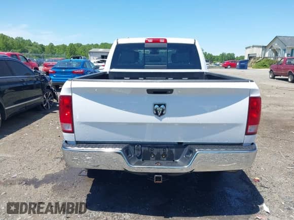 2017 Ram 1500 Big Horn z VIN 1C6RR7TT3HS770180, wystawiony jako IAAI lot #42279885 z przebiegiem 146 444 mil mil oraz . Historia ofert i sprzedaży dostępna na DreamBid. Obrazek 16.