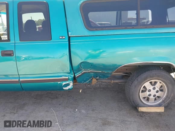 ✅ 1995 GMC Sierra 1500 • VIN: 2GTEC19K7S1506164 • Lot: 42595774. Wystawiony na IAAI z przebiegiem 202 675 mil. Bezpłatny archiwum sprzedaży aukcyjnych z USA i szczegółowy raport historii pojazdu na DreamBid. Zdjęcie 6.