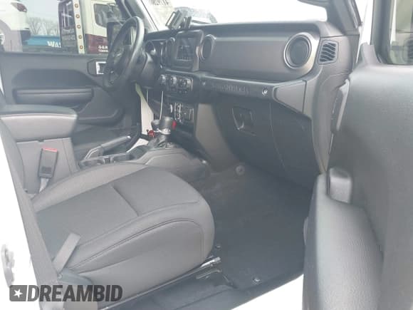 ✅ 2021 Jeep Wrangler Unlimited Sport S • VIN: 1C4HJXDN1MW822016 • Лот: 41792808. Опубликован ранее на IAAI с пробегом 29 719 миль. Бесплатный доступ к архиву аукционных продаж из США и подробный отчёт об истории автомобиля на DreamBid. Изображение 5.