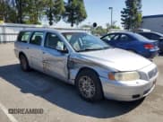 ✅ 2005 Volvo V70 • VIN: YV1SW640752467944 • Lot: 52462375. Listed on Copart with 104,439 mi. Free auction sales archive from the USA and detailed vehicle history report at DreamBid. Image 4.