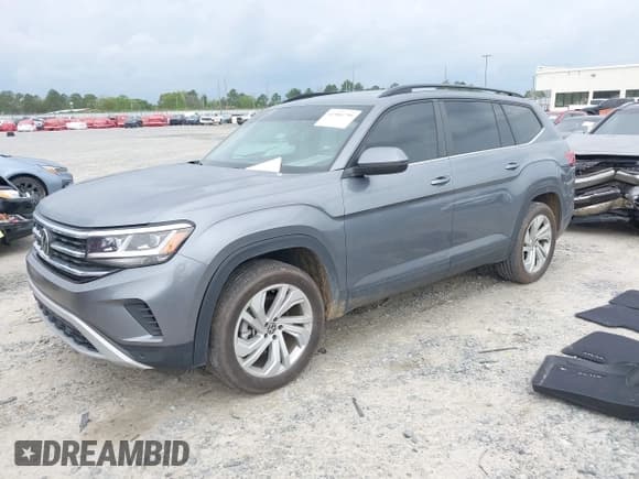 ✅ 2023 Volkswagen Atlas SE • VIN: 1V2JP2CA9PC552717 • Lot: 41906799. Listed on IAAI with 2,336 mi. Free auction sales archive from the USA and detailed vehicle history report at DreamBid. Image 17.