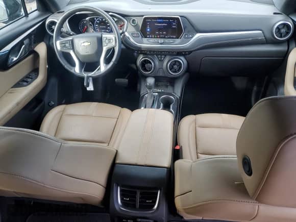 2019 Chevrolet Blazer Premier with VIN 3GNKBFRS0KS578385, listed as a Copart auction lot 59787904 with 32,133 mi miles and Salvage title. Bid and sale history available at DreamBid. Image 8.