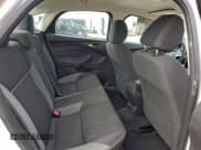 ✅ 2013 Ford Focus SE • VIN: 1FADP3F20DL177231 • Lot: 93351825. Wystawiony na Copart z przebiegiem Nie podano. Bezpłatny archiwum sprzedaży aukcyjnych z USA i szczegółowy raport historii pojazdu na DreamBid. Zdjęcie 10.