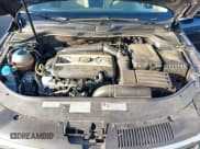 ✅ 2015 Volkswagen CC Sport • VIN: WVWBN7AN9FE800563 • Lot: 42797333. Wystawiony na IAAI z przebiegiem 145 822 mil. Bezpłatny archiwum sprzedaży aukcyjnych z USA i szczegółowy raport historii pojazdu na DreamBid. Zdjęcie 10.